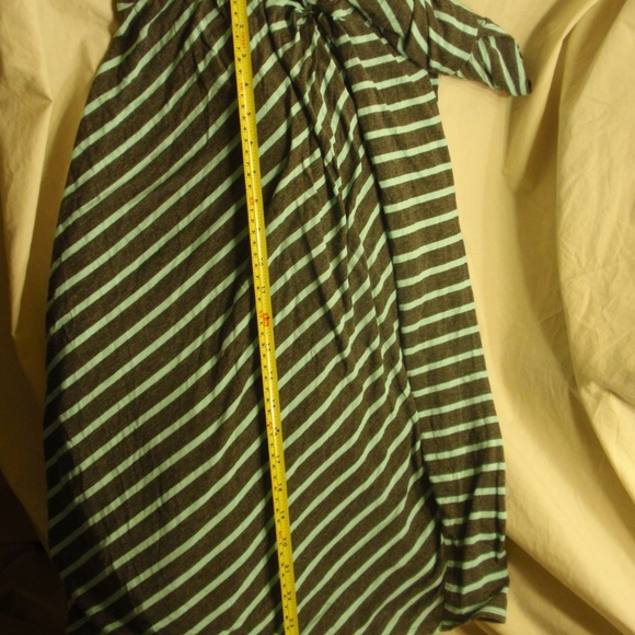 Short Sleeve Knot Front Maternity Dress - Medium - Picture 5 of 6